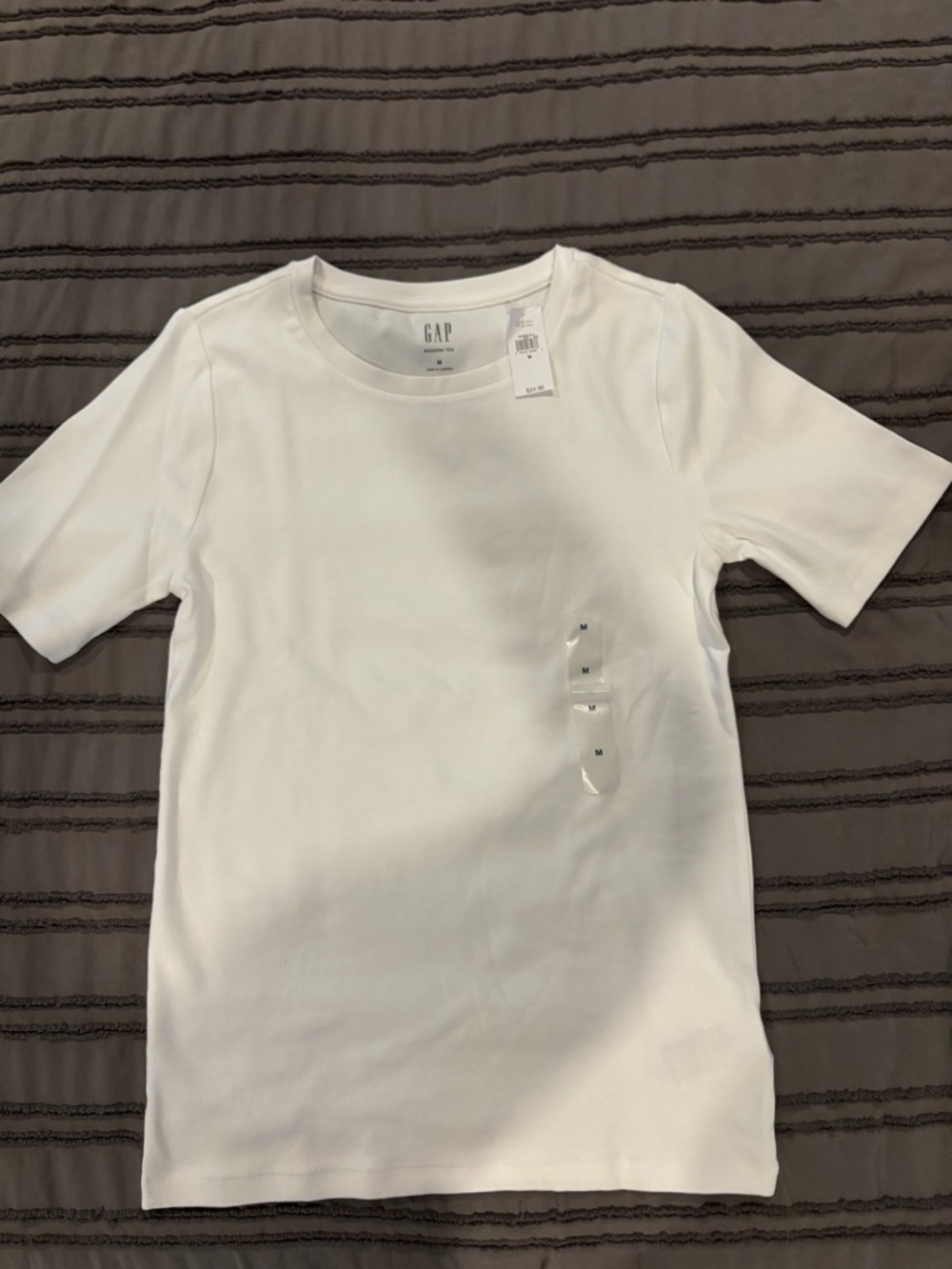 GAP Woman’s White Modern Crewneck Tee